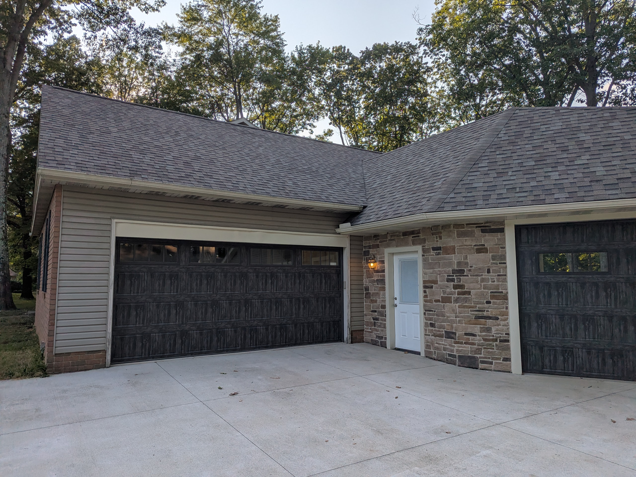 Uniontown, Ohio, 44685, United States, 6 Bedrooms Bedrooms, ,4 BathroomsBathrooms,Residential,For Sale,1945002