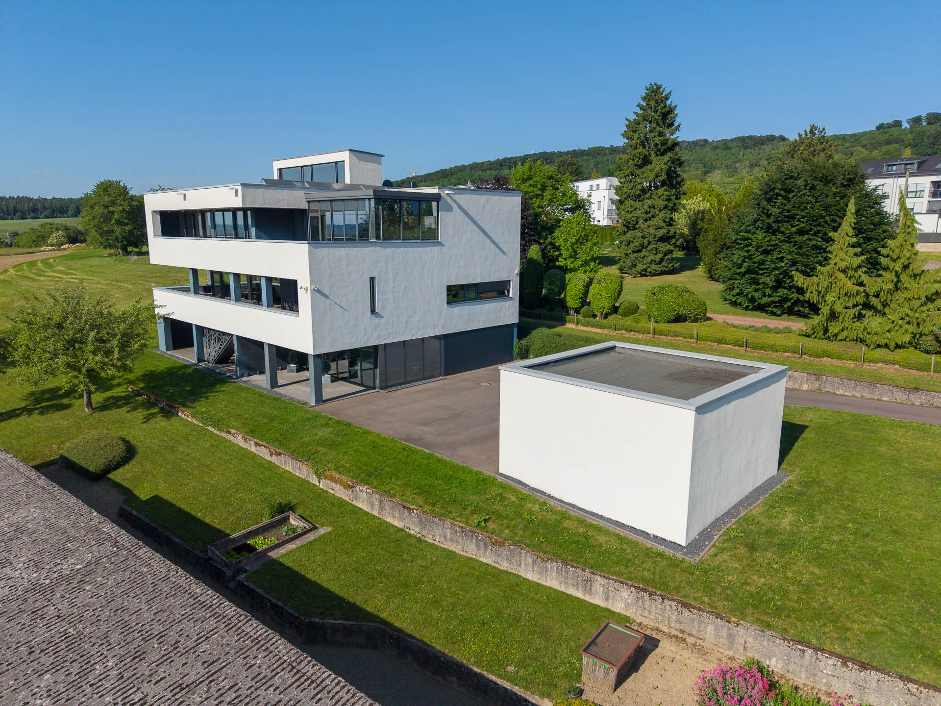  The Epitome of Luxury Villa Living Between Germany, France & Luxemburg - 物件實景