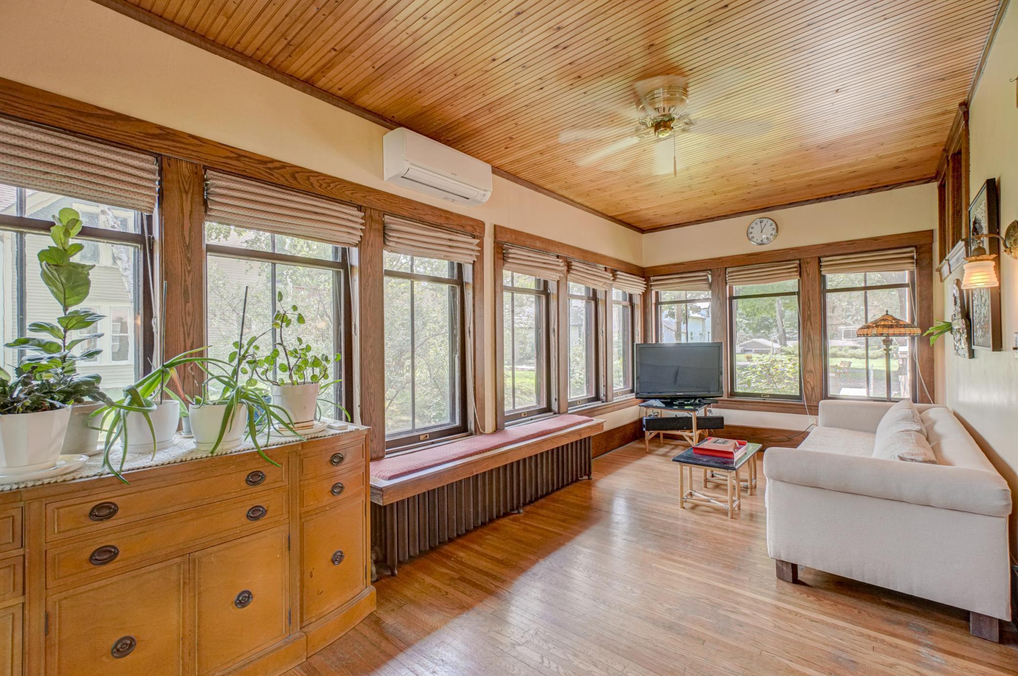 Stillwater, Minnesota, 55082, United States, 4 Bedrooms Bedrooms, ,2 BathroomsBathrooms,Residential,For Sale,1916942