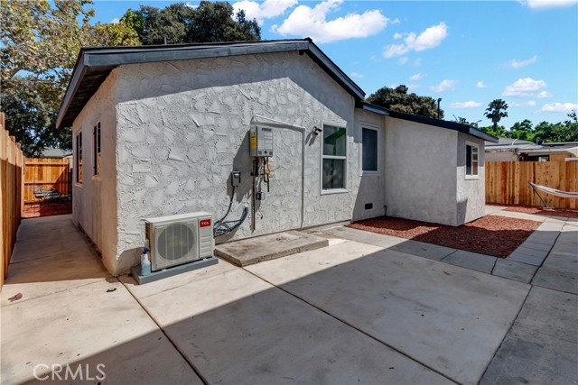 Long Beach, California, 90805, United States, 6 Bedrooms Bedrooms, ,Residential,For Sale,1943908