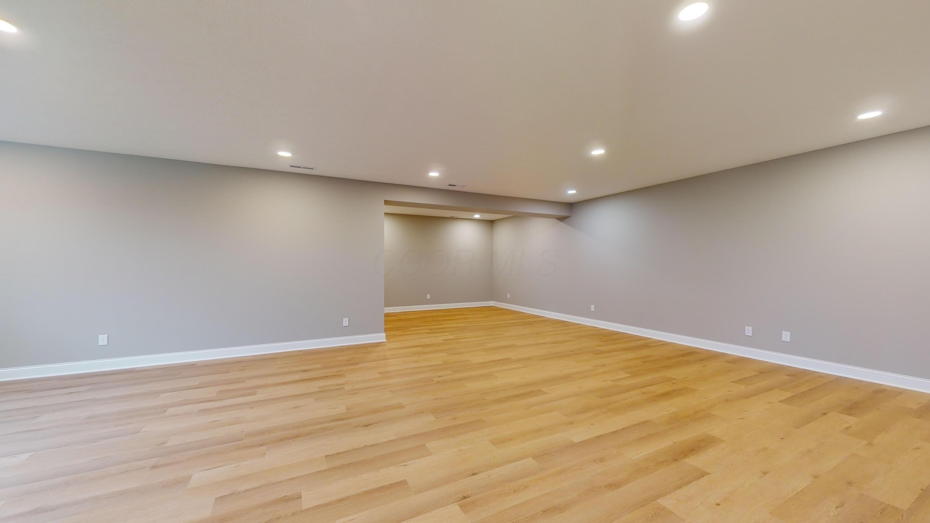 Plain City, Ohio, 43064, United States, 5 Bedrooms Bedrooms, ,5 BathroomsBathrooms,Residential,For Sale,1831910