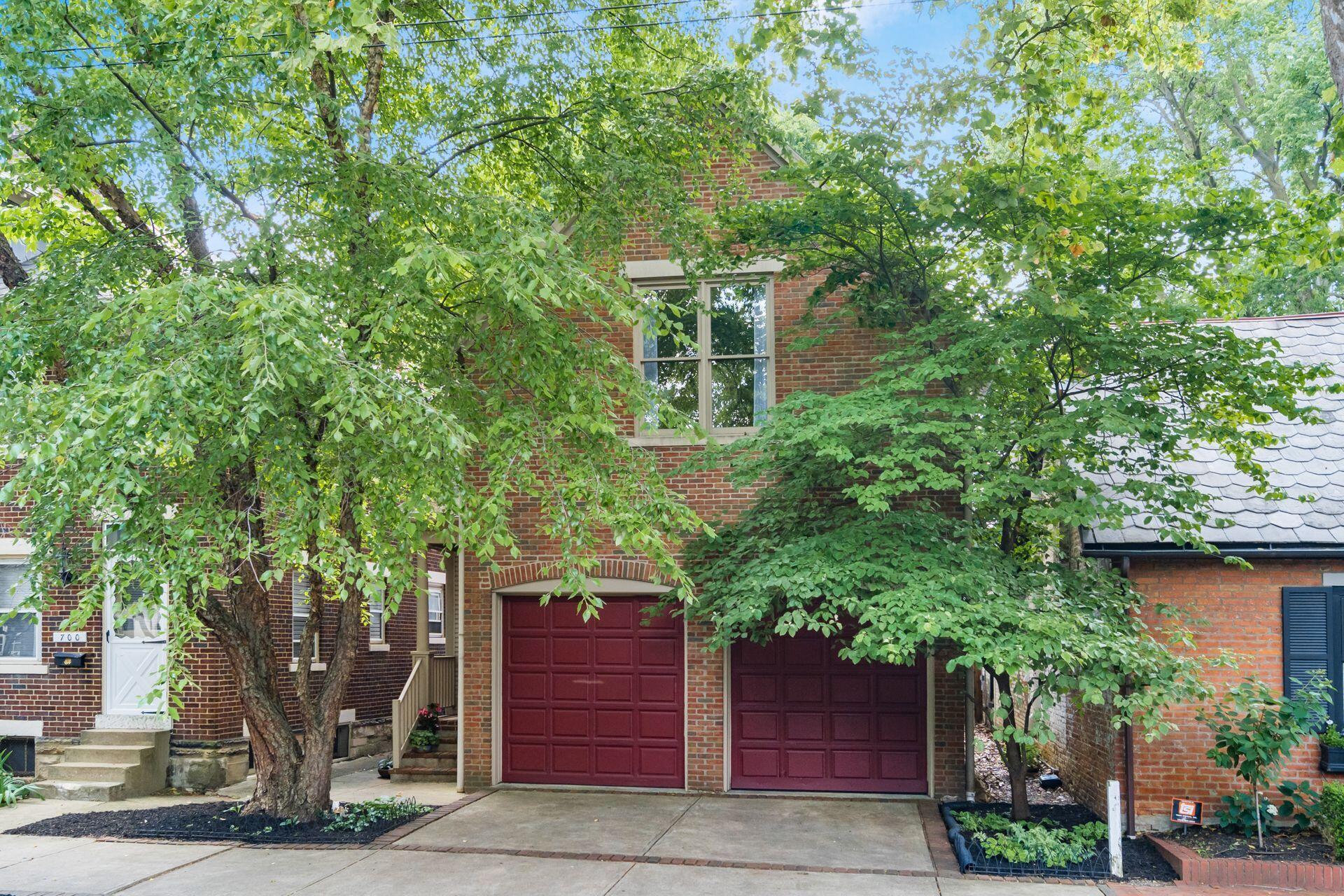 Columbus, Ohio, 43206, United States, 2 Bedrooms Bedrooms, ,3 BathroomsBathrooms,Residential,For Sale,1874605
