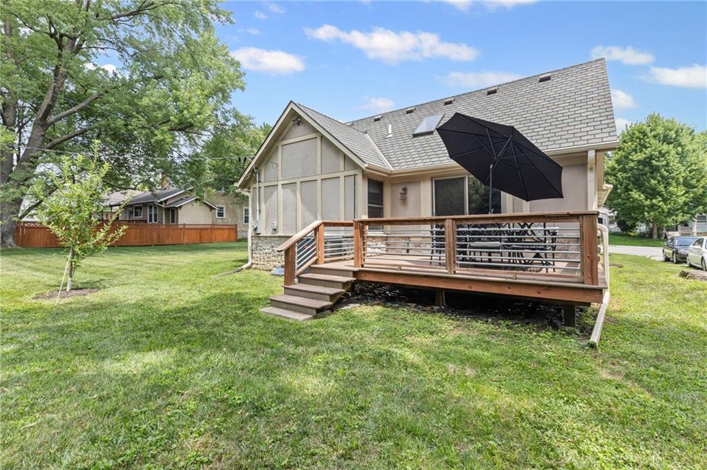 Kansas City, Kansas, 66103, United States, 3 Bedrooms Bedrooms, ,3 BathroomsBathrooms,Residential,For Sale,1906433