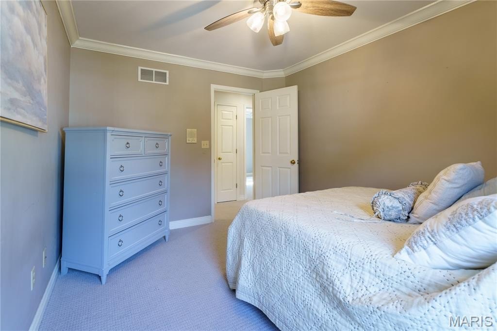 Glen Carbon, Illinois, 62034, United States, 5 Bedrooms Bedrooms, ,4 BathroomsBathrooms,Residential,For Sale,1977133