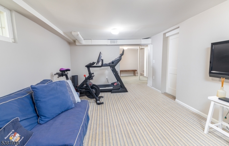 Chatham Boro, New Jersey, 07928, United States, 4 Bedrooms Bedrooms, ,3 BathroomsBathrooms,Residential,For Sale,1941071