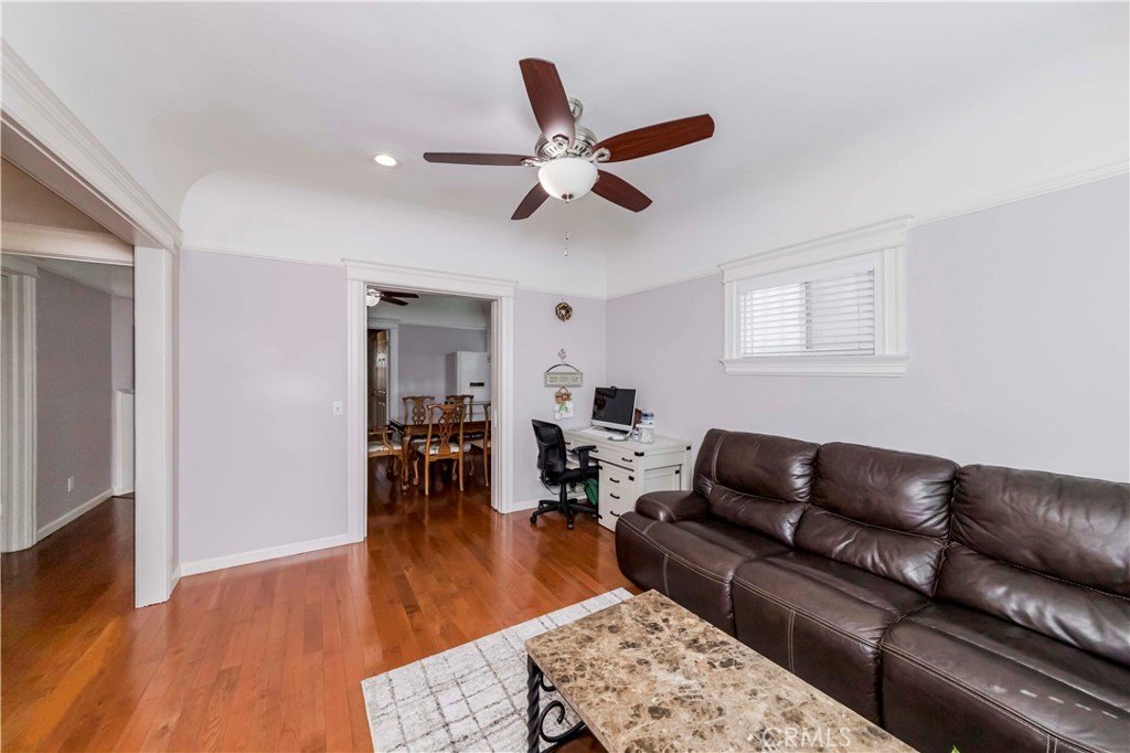 1520 S New Hampshire Avenue, Los Angeles, California, 90006, United States, 2 Bedrooms Bedrooms, ,1 BathroomBathrooms,Residential,For Sale,1520 S New Hampshire Avenue,1599966