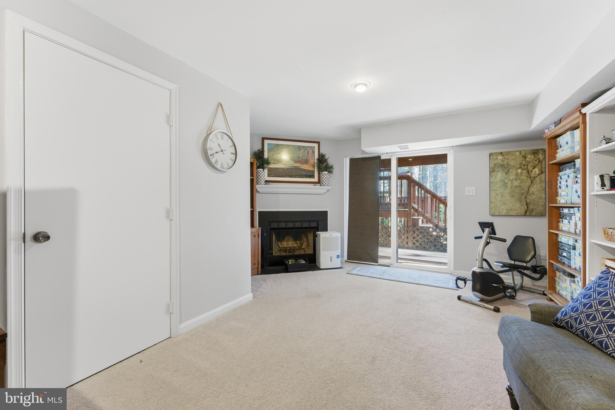 Clifton, Virginia, 20124, United States, 2 Bedrooms Bedrooms, ,3 BathroomsBathrooms,Residential,For Sale,2001572