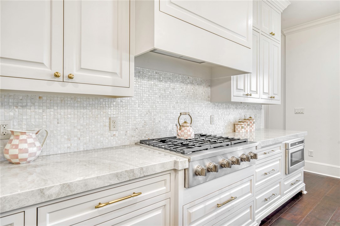 Bryan, Texas, 77802, United States, 4 Bedrooms Bedrooms, ,4 BathroomsBathrooms,Residential,For Sale,1974638