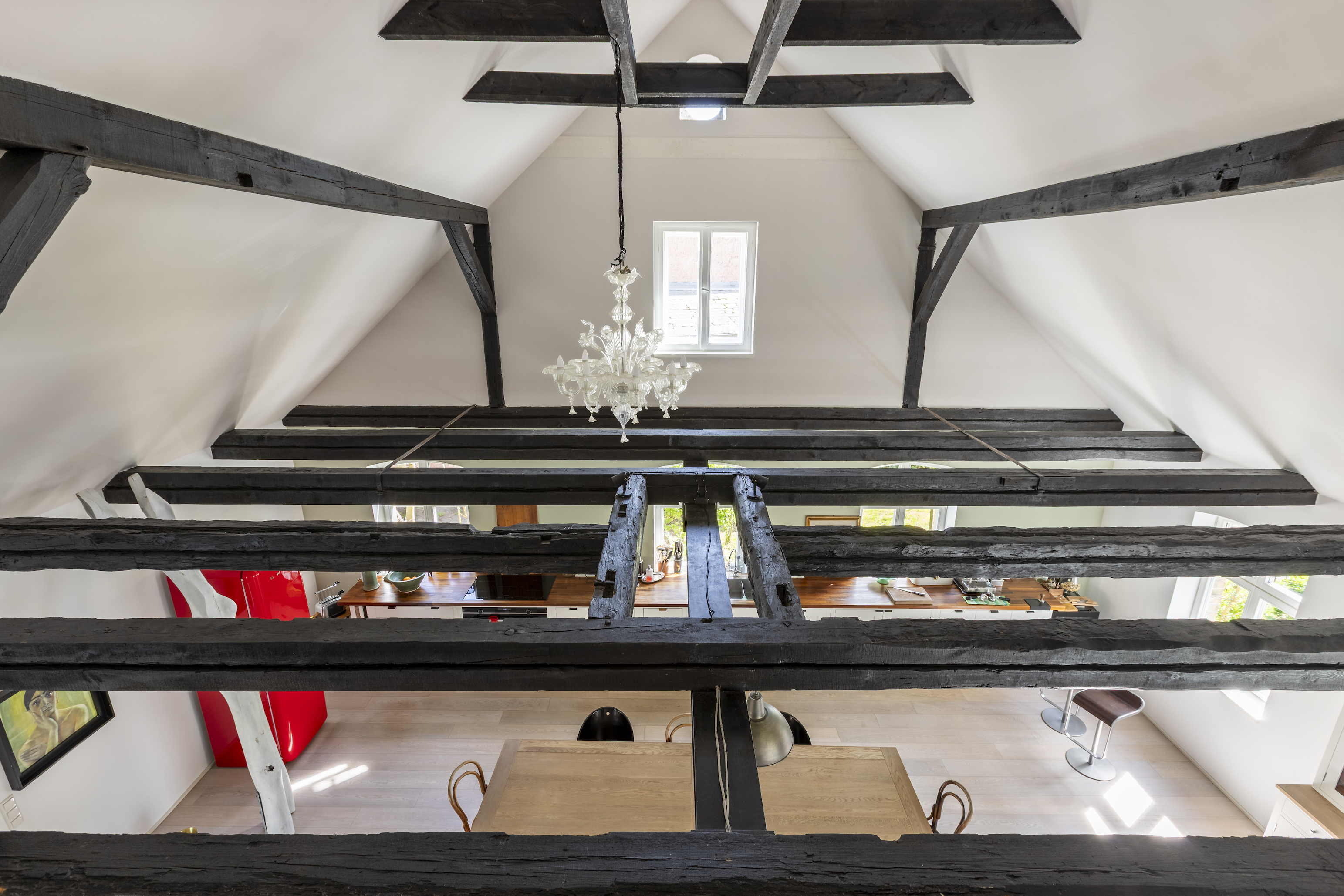  Historical School Reimagined – Exceptional Living with Architectural Depth - 物件實景