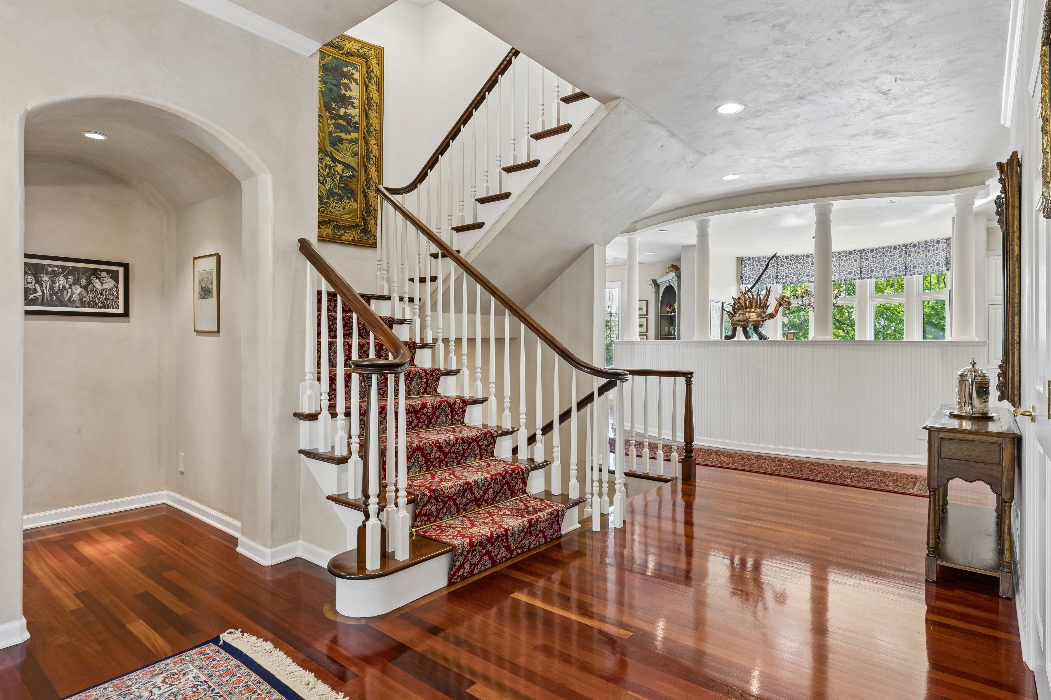  Graceful Executive Living in a Serene Edina Setting - 物件實景