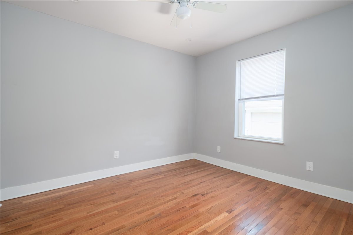 Maspeth, New York, 11378, United States, 4 Bedrooms Bedrooms, ,2 BathroomsBathrooms,Residential,For Sale,1791620