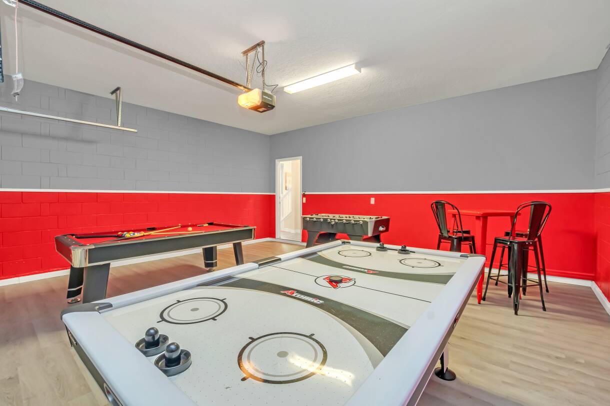 Davenport, Florida, 33897, United States, 5 Bedrooms Bedrooms, ,4 BathroomsBathrooms,Residential,For Sale,1975950