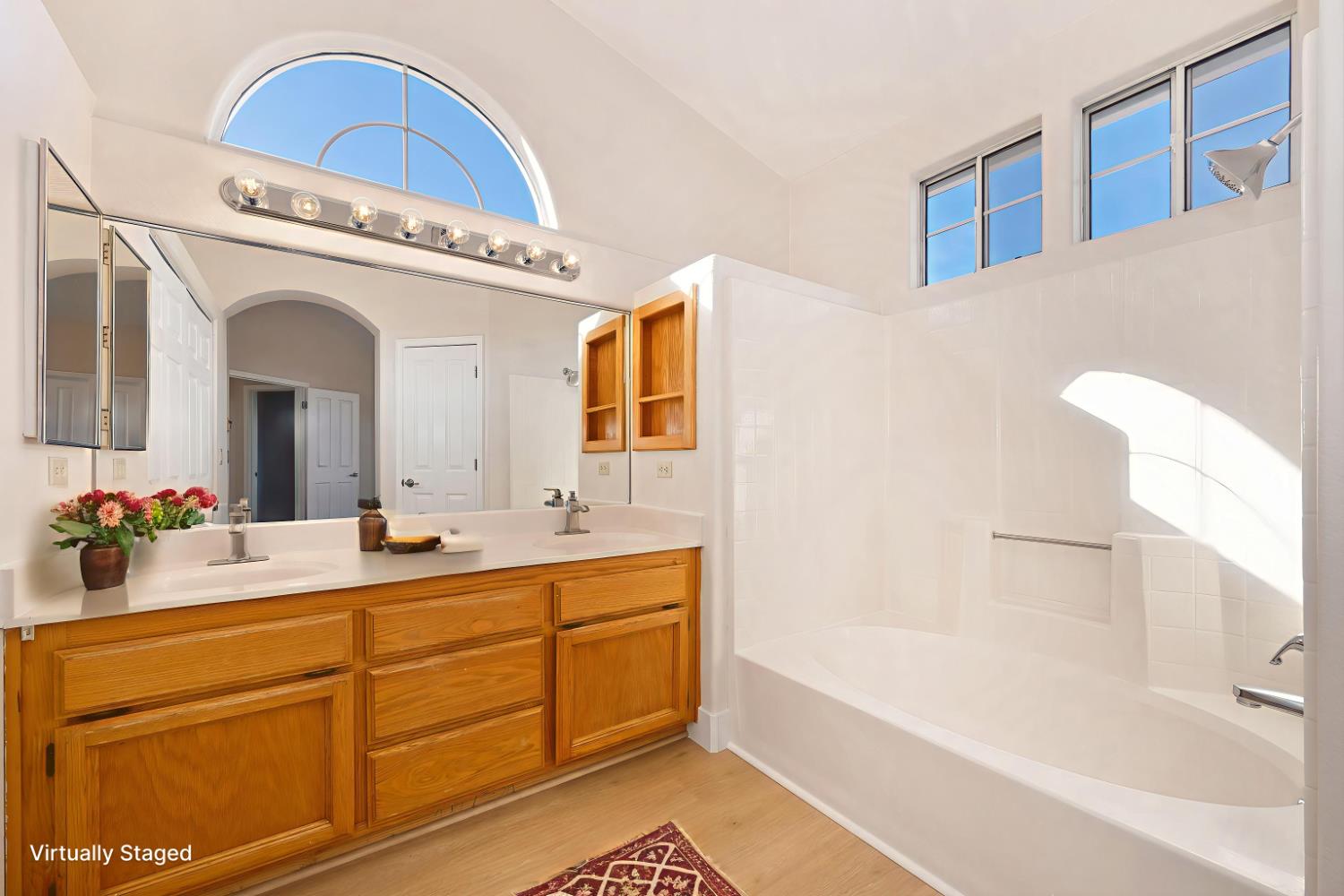 Roseville, California, 95661, United States, 4 Bedrooms Bedrooms, ,3 BathroomsBathrooms,Residential,For Sale,1989245