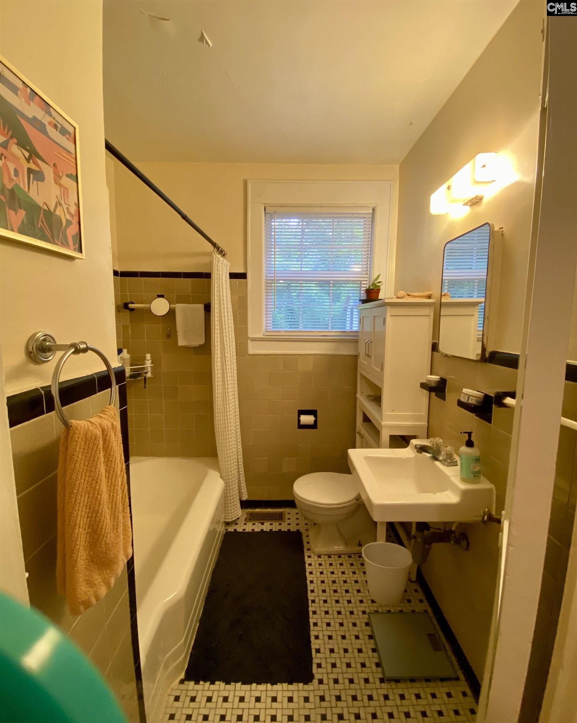 Columbia, South Carolina, 29205, United States, ,3 BathroomsBathrooms,Residential,For Sale,1958512