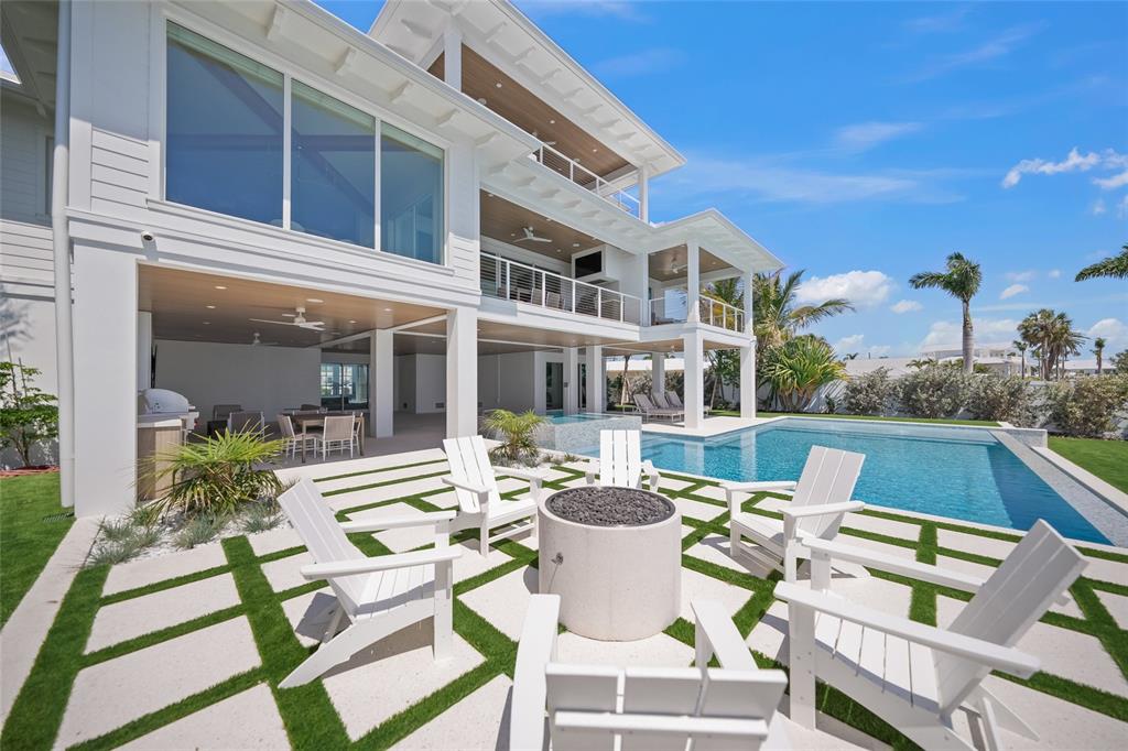Holmes Beach, Florida, 34217, United States, 5 Bedrooms Bedrooms, ,8 BathroomsBathrooms,Residential,For Sale,1759059