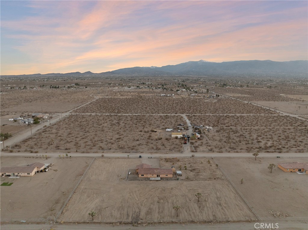 Pinon Hills, California, 92372, United States, 4 Bedrooms Bedrooms, ,3 BathroomsBathrooms,Residential,For Sale,1989561