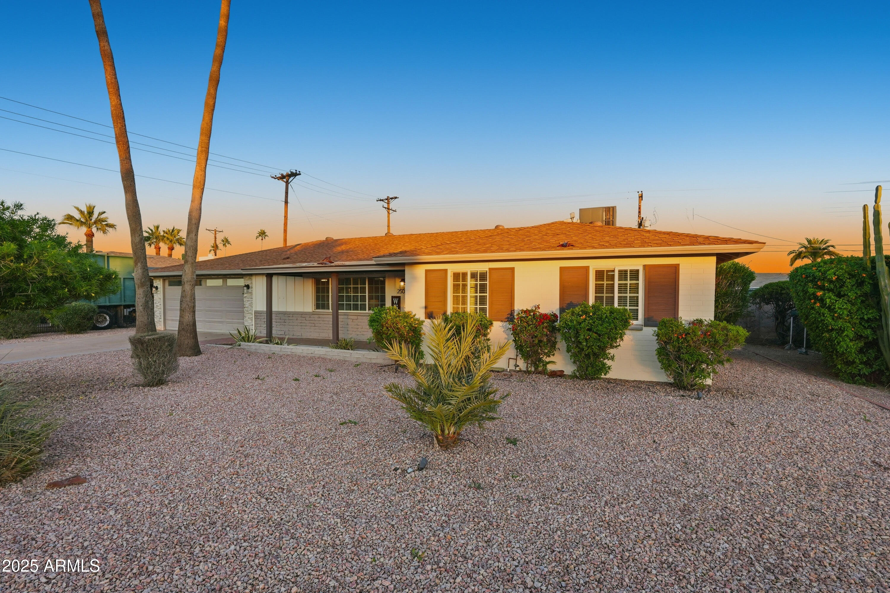 Scottsdale, Arizona, 85257, United States, 3 Bedrooms Bedrooms, ,2 BathroomsBathrooms,Residential,For Sale,2001826