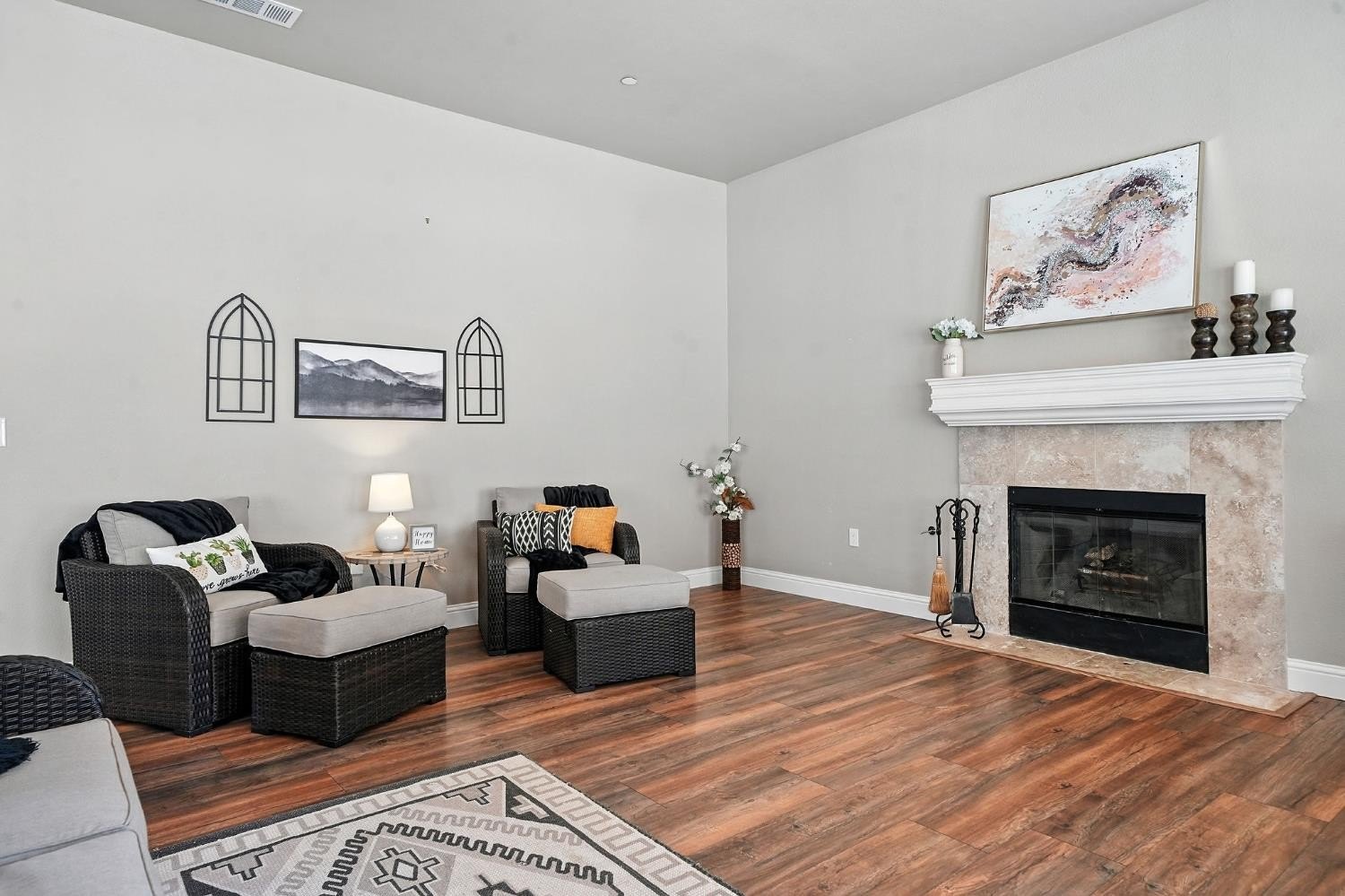 Valley Springs, California, 95252, United States, 3 Bedrooms Bedrooms, ,2 BathroomsBathrooms,Residential,For Sale,1943125