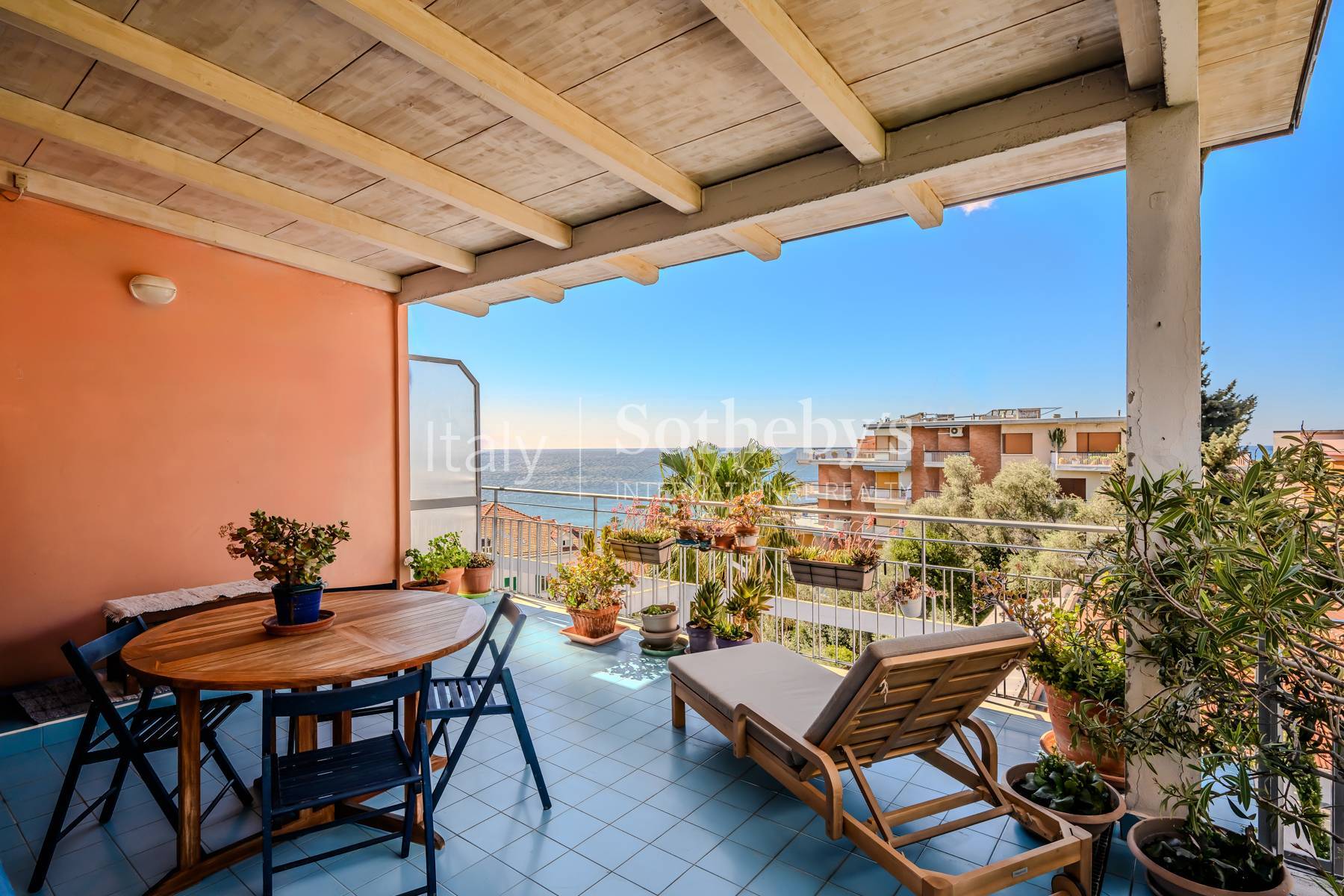  Sea view penthouse with large terrace in central Sanremo - 物件實景