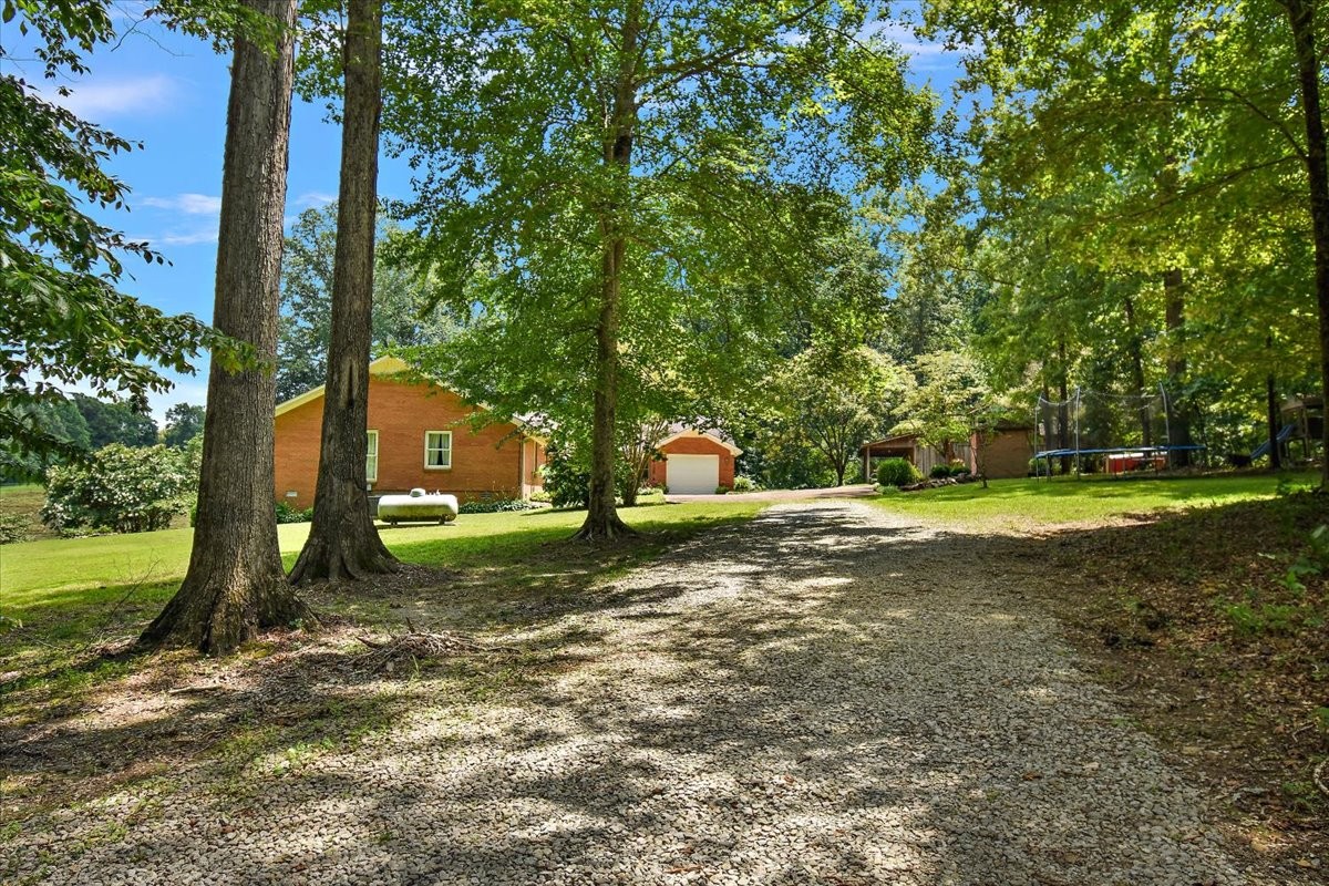 Five Points, Tennessee, 38457, United States, 4 Bedrooms Bedrooms, ,4 BathroomsBathrooms,Residential,For Sale,1902817