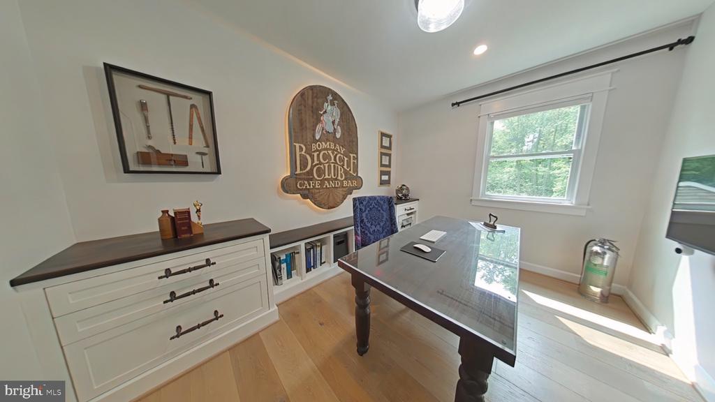 Woodbridge, Virginia, 22193, United States, 3 Bedrooms Bedrooms, ,3 BathroomsBathrooms,Residential,For Sale,1977402