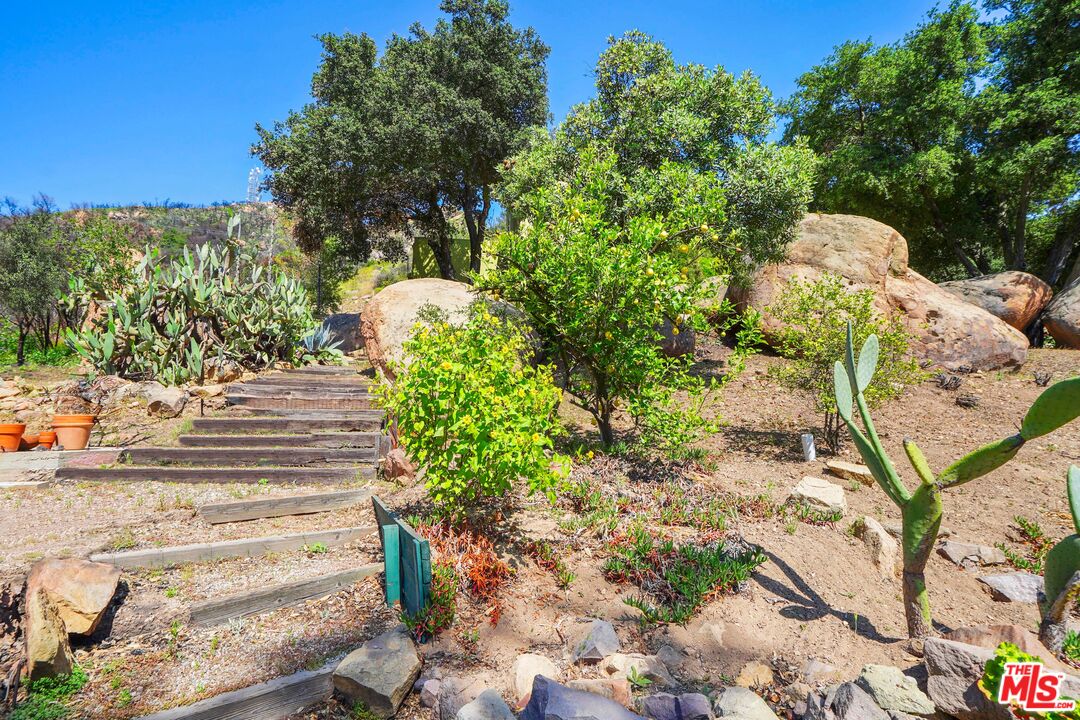 Malibu, California, 90265, United States, 3 Bedrooms Bedrooms, ,3 BathroomsBathrooms,Residential,For Sale,1859463