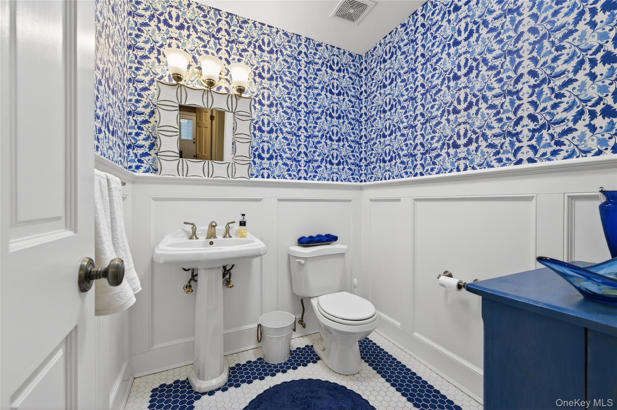  21 Midland Street, Cold Spring Harbor, NY 11724 - 物件實景