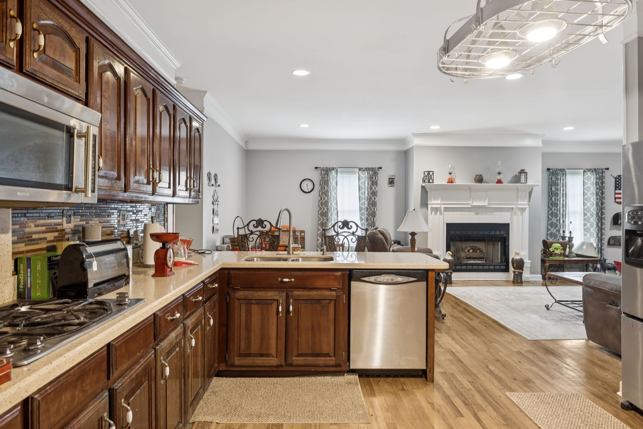 Lawrenceburg, Tennessee, 38464, United States, 5 Bedrooms Bedrooms, ,4 BathroomsBathrooms,Residential,For Sale,1967906