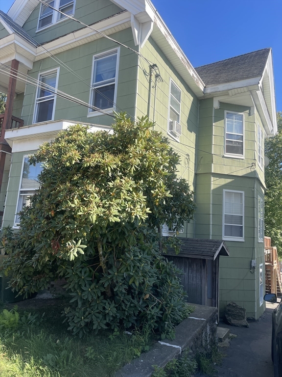 Marlborough, Massachusetts, 01752, United States, 6 Bedrooms Bedrooms, ,3 BathroomsBathrooms,Residential,For Sale,1976368