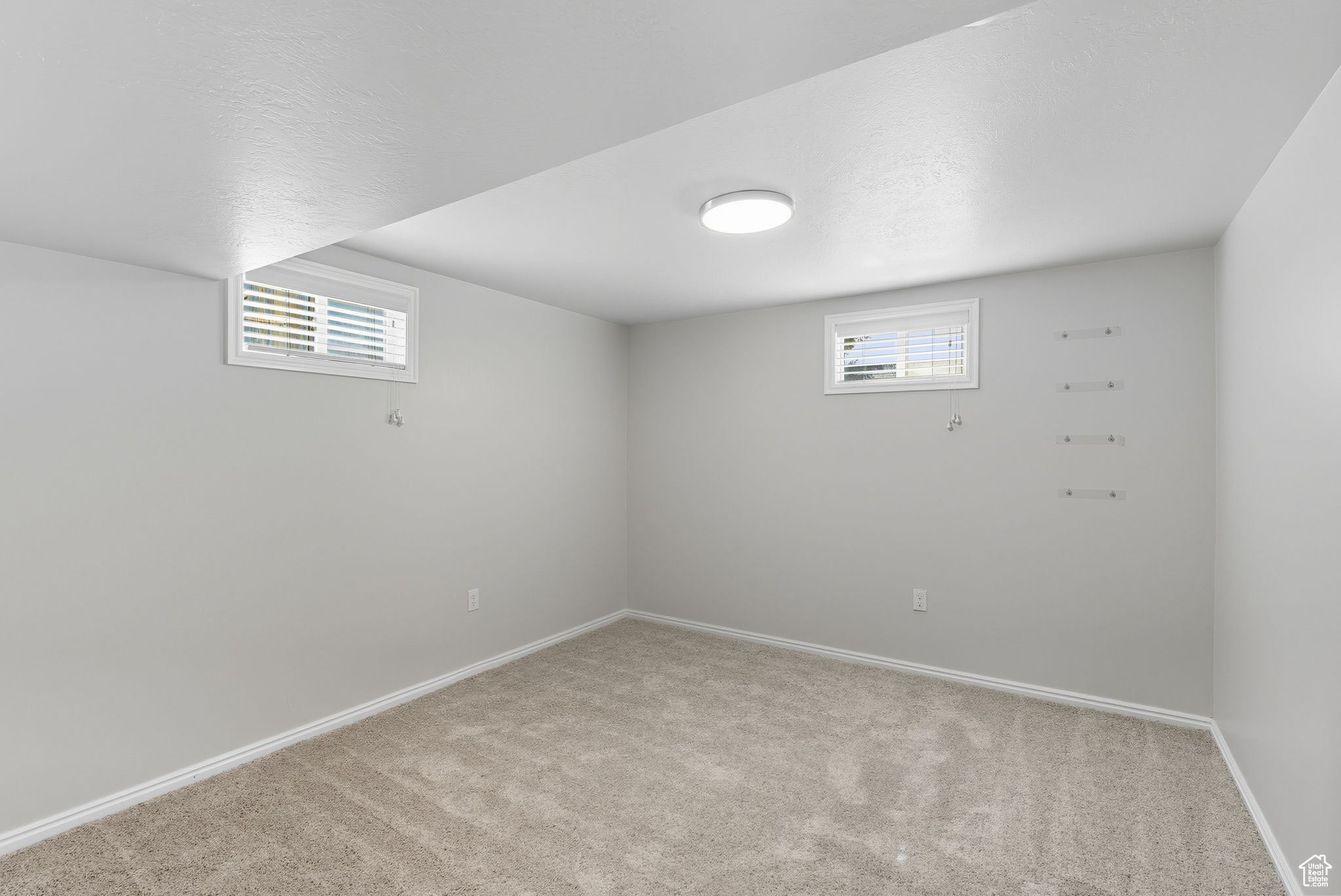 Millcreek, Utah, 84106, United States, 4 Bedrooms Bedrooms, ,1 BathroomBathrooms,Residential,For Sale,1961088