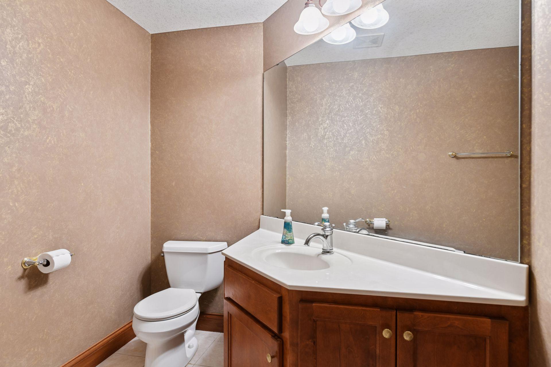 Chaska, Minnesota, 55318, United States, 5 Bedrooms Bedrooms, ,3 BathroomsBathrooms,Residential,For Sale,1907432