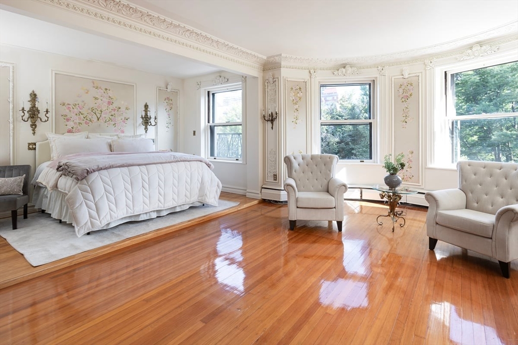Boston, Massachusetts, 02115, United States, 7 Bedrooms Bedrooms, ,9 BathroomsBathrooms,Residential,For Sale,1951722