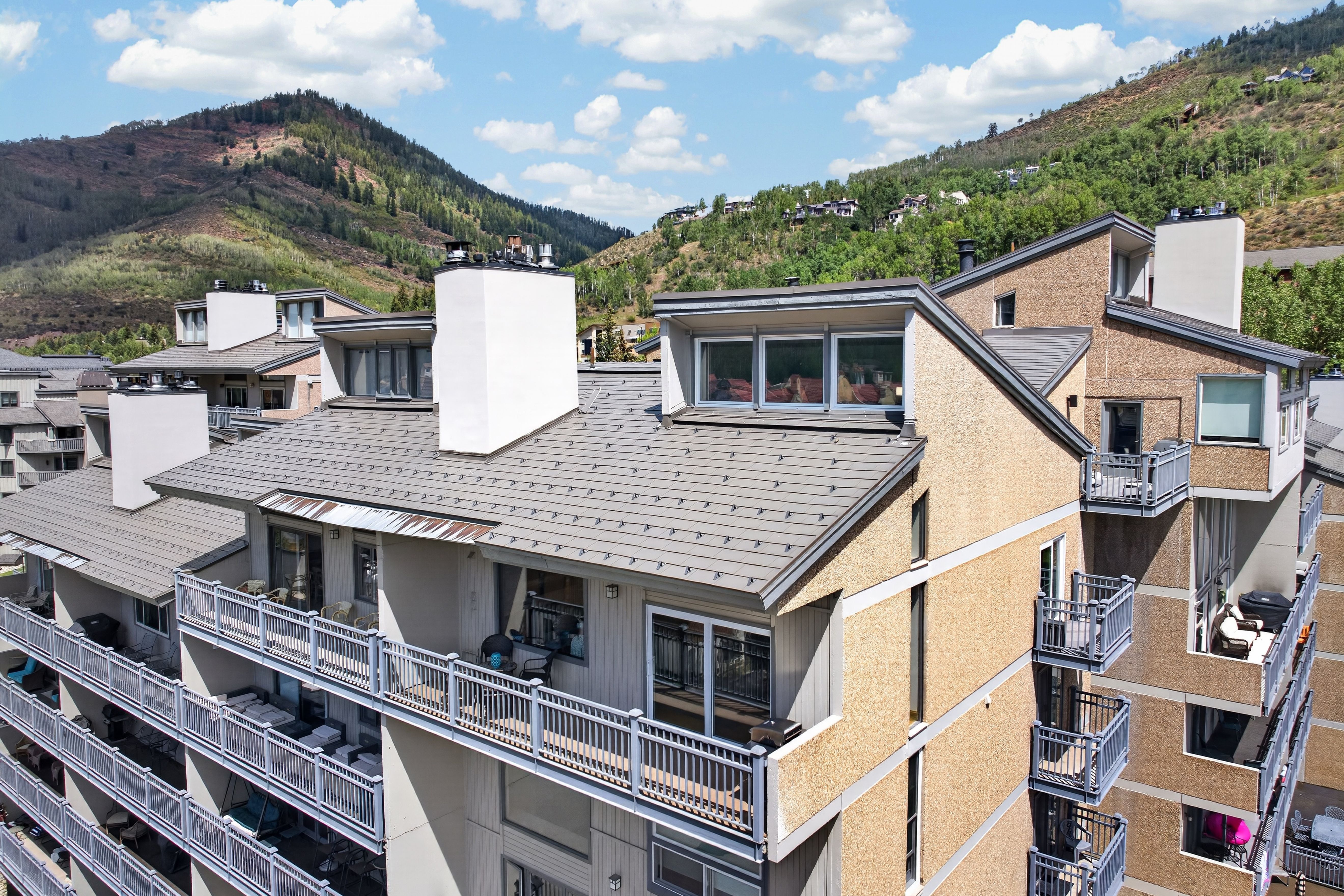  Exceptional Access to Vail