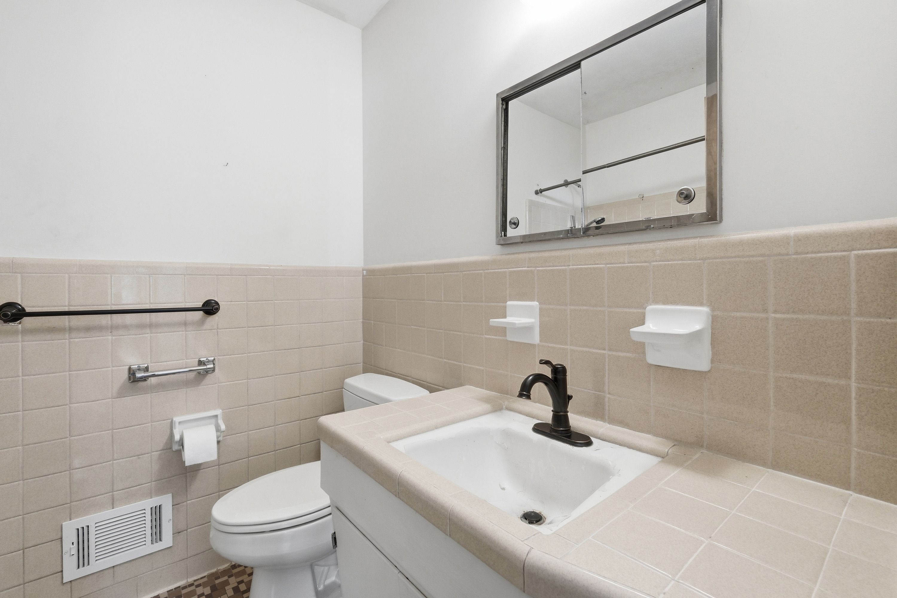  7003 Sunny Vale Way, Louisville, KY 40272 - 物件實景