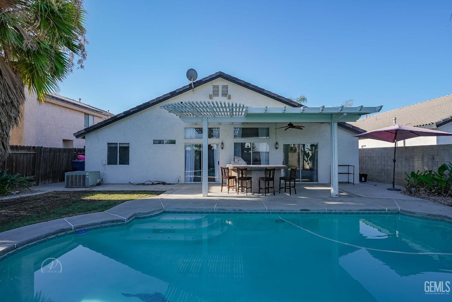 Bakersfield, California, 93312, United States, 4 Bedrooms Bedrooms, ,2 BathroomsBathrooms,Residential,For Sale,1931687