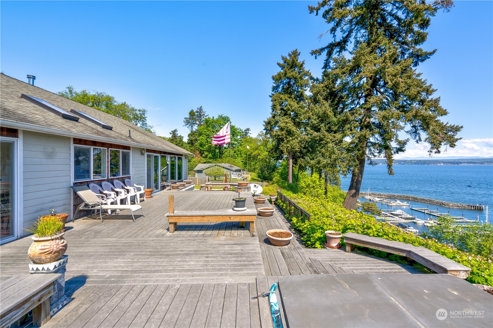 Hat Island, Washington, 98206, United States, 3 Bedrooms Bedrooms, ,1 BathroomBathrooms,Residential,For Sale,1928983