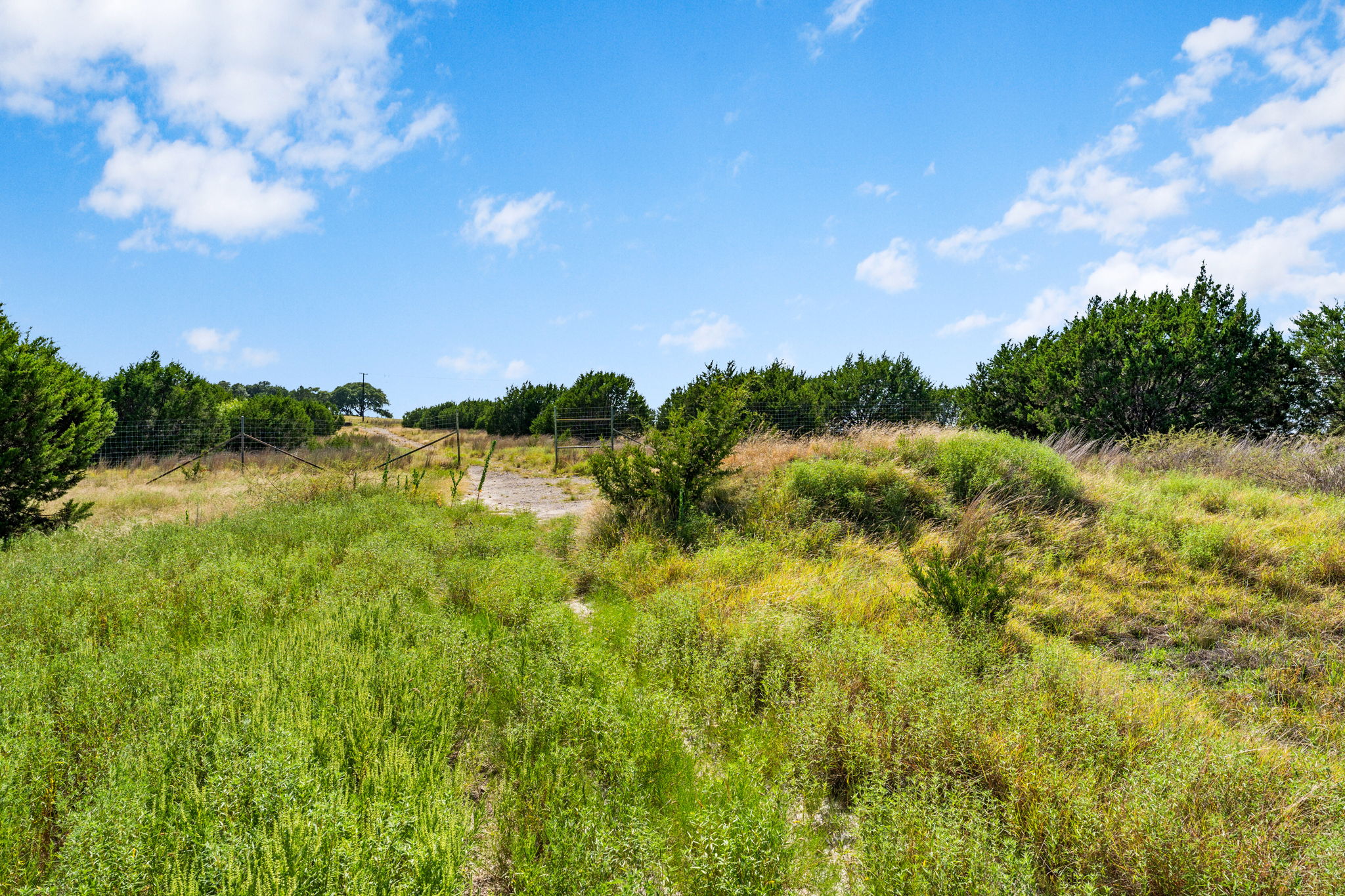  5 Acres  Gated Community & Scenic Views - 物件實景