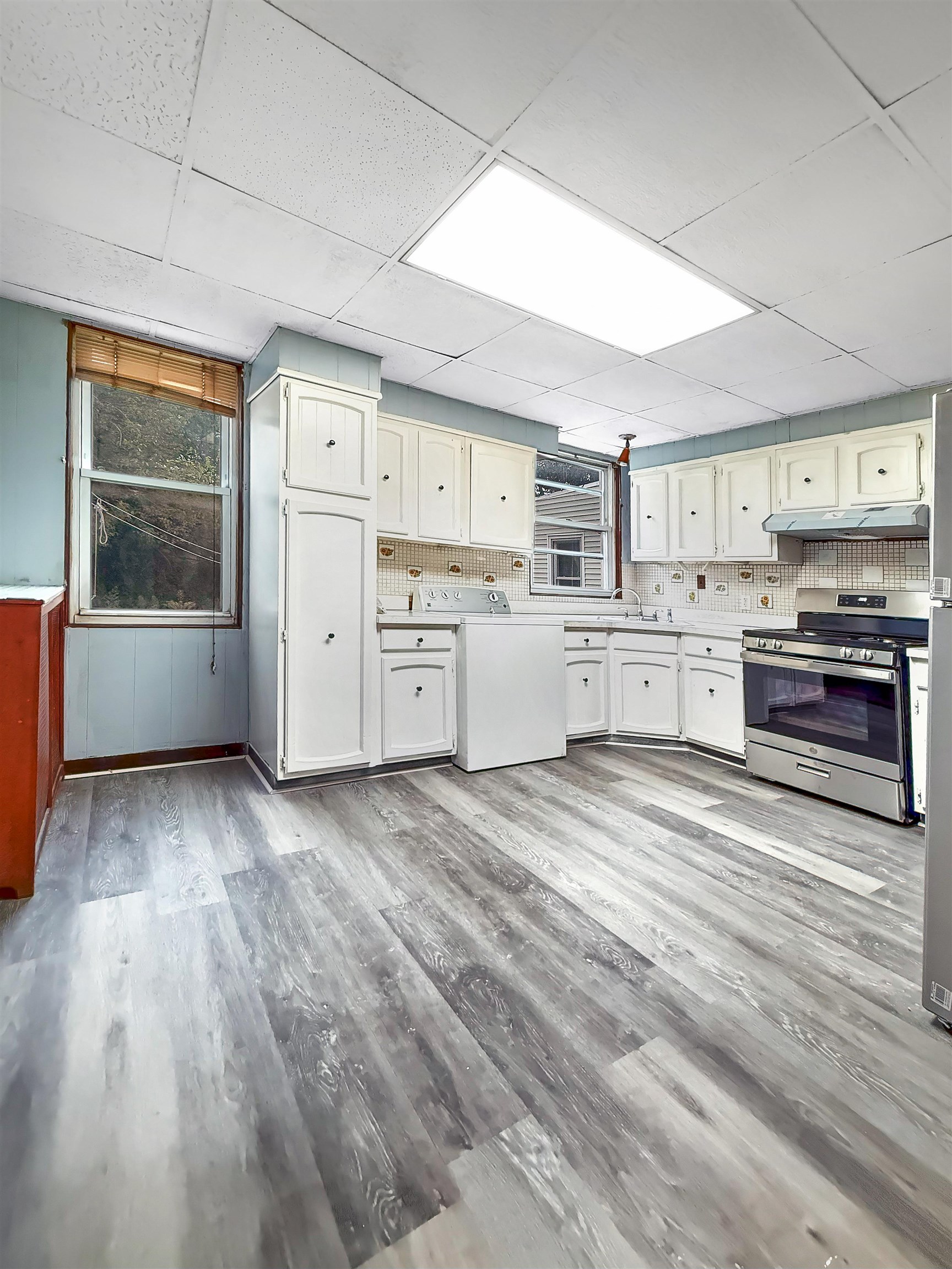 Jersey City, New Jersey, 07304, United States, 3 Bedrooms Bedrooms, ,2 BathroomsBathrooms,Residential,For Sale,1916794