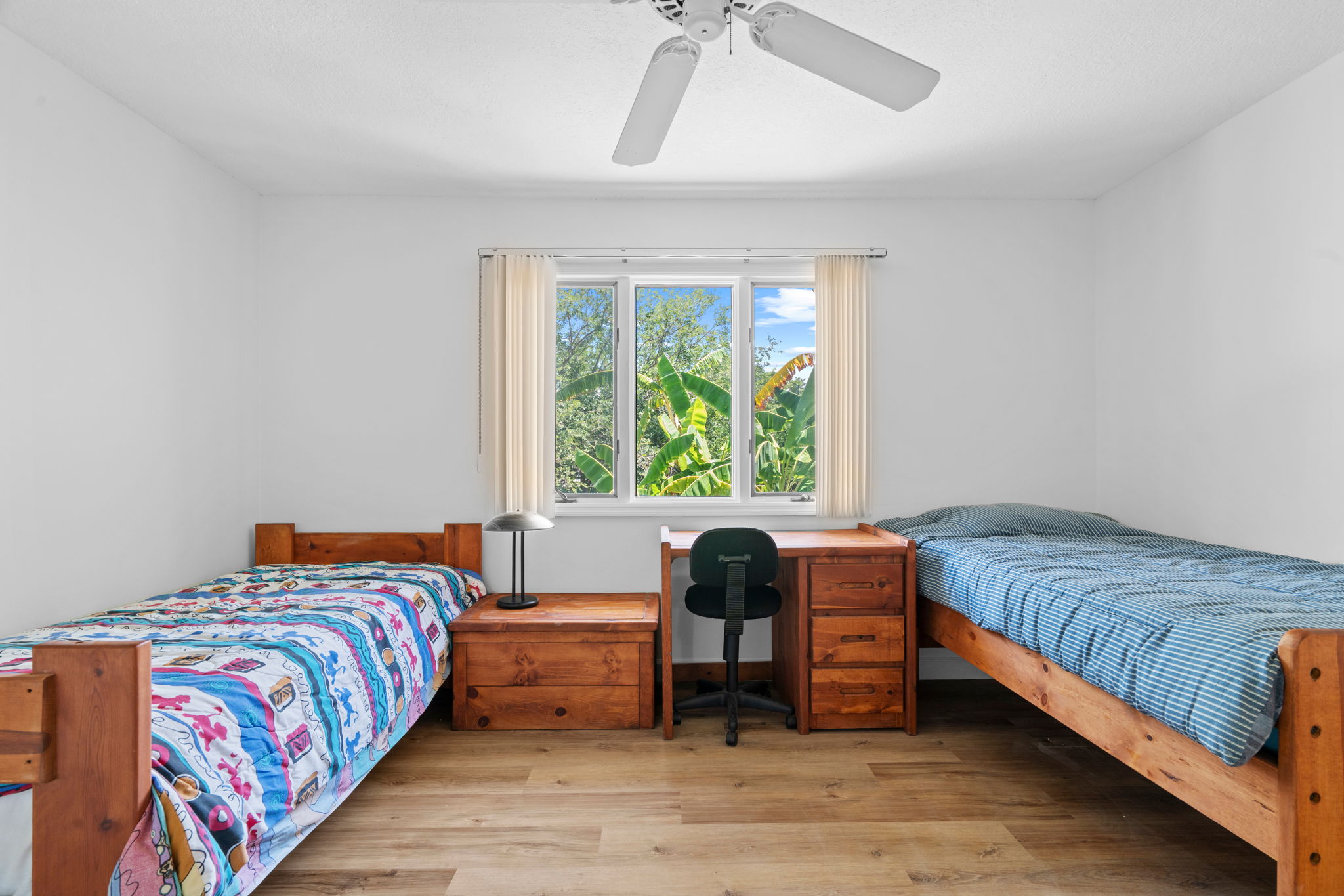 Tarpon Springs, Florida, 34689, United States, 3 Bedrooms Bedrooms, ,2 BathroomsBathrooms,Residential,For Sale,1976239