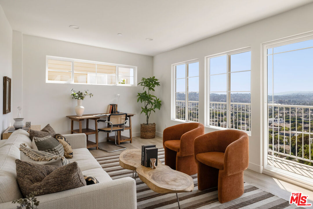 Los Angeles, California, 90065, United States, 3 Bedrooms Bedrooms, ,3 BathroomsBathrooms,Residential,For Sale,1925113