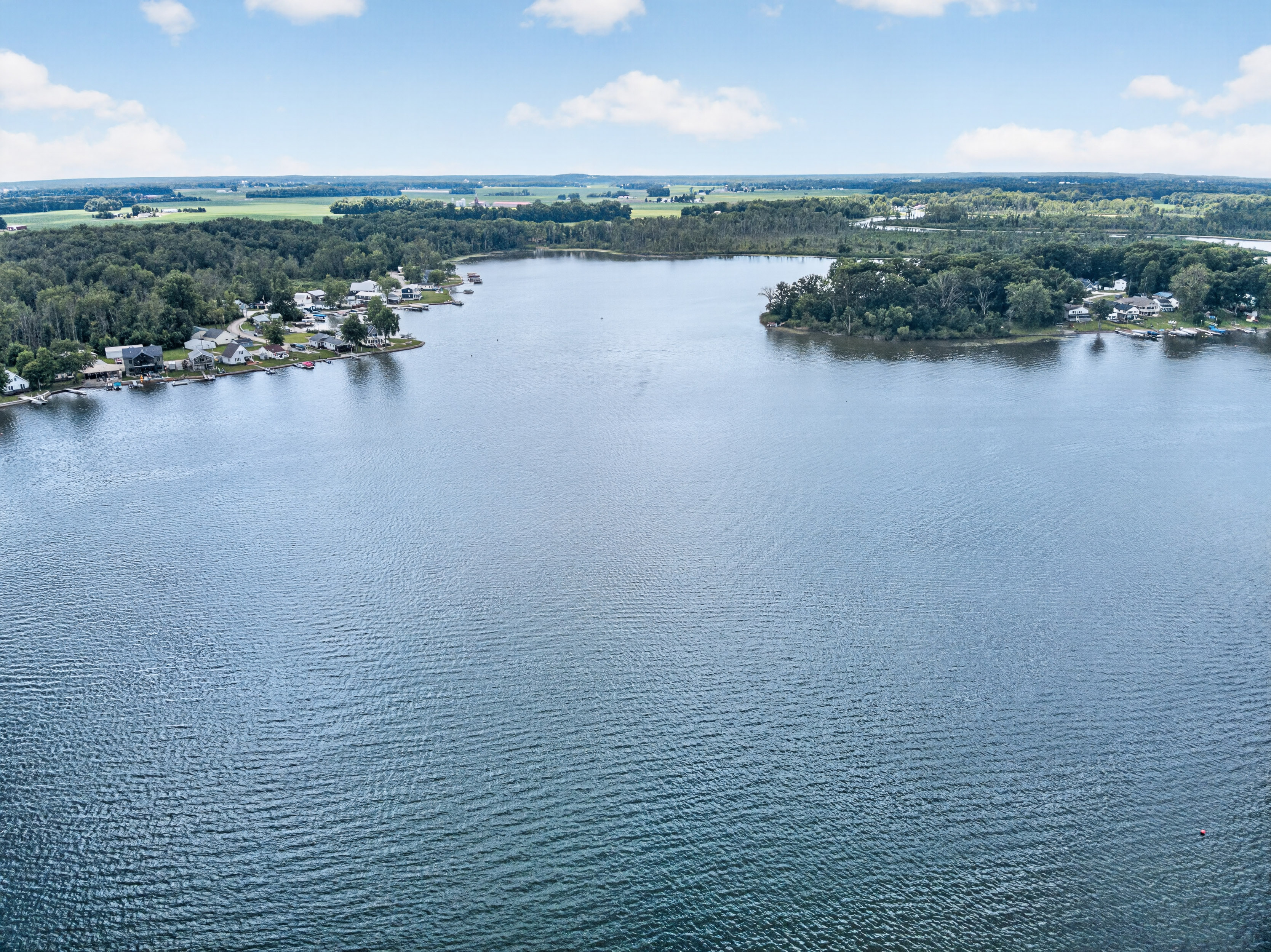  Beautifully Updated Waldron Lake Cottage - 物件實景