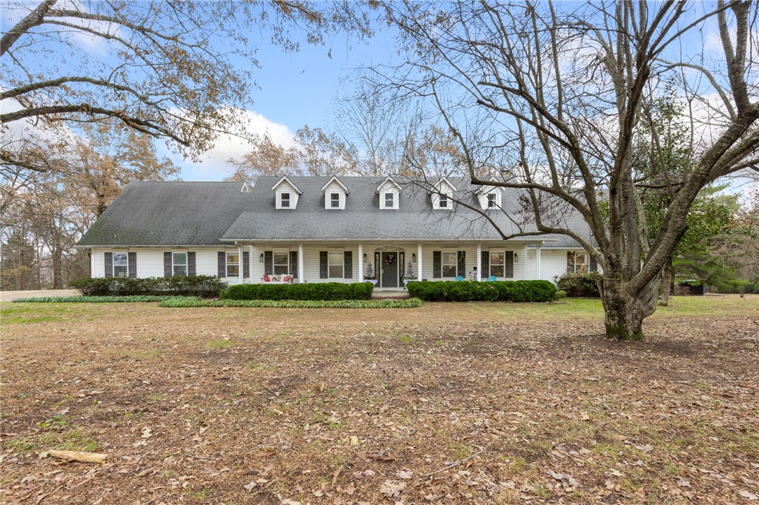 Harrison, Arkansas, 72601, United States, 5 Bedrooms Bedrooms, ,4 BathroomsBathrooms,Residential,For Sale,1934554