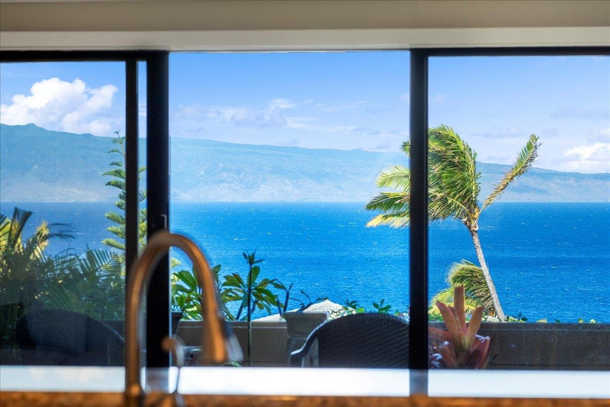 Lahaina, Hawaii, 96761, United States, 1 Bedroom Bedrooms, ,2 BathroomsBathrooms,Residential,For Sale,1999148