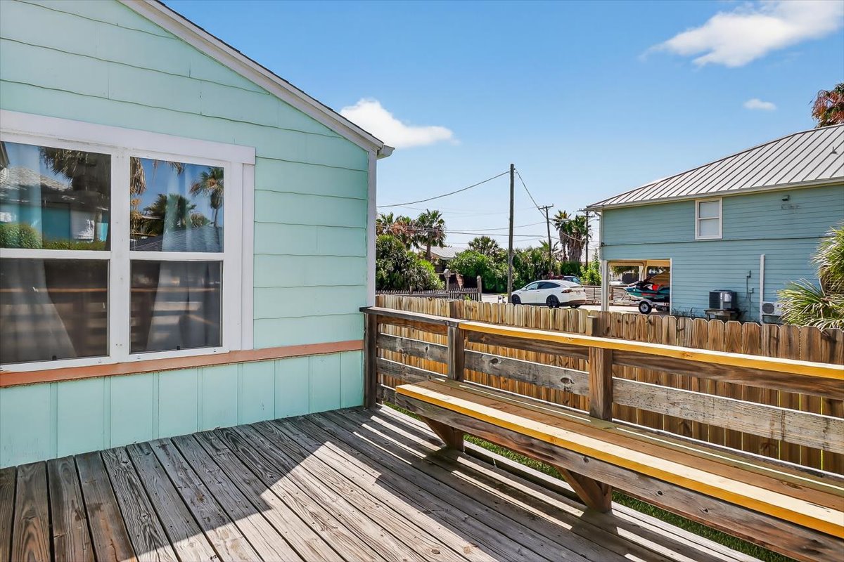 Port Aransas, Texas, 78373, United States, 3 Bedrooms Bedrooms, ,2 BathroomsBathrooms,Residential,For Sale,1973811