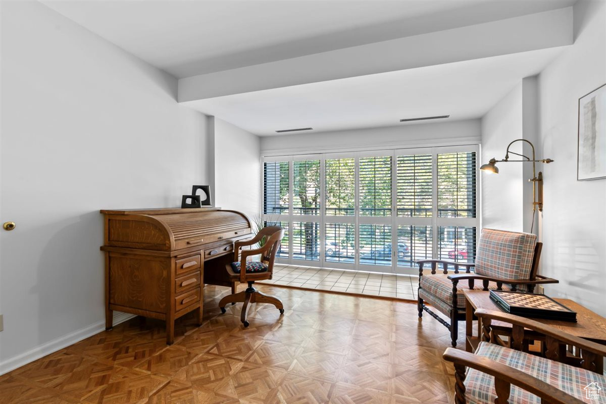 Salt Lake City, Utah, 84102, United States, 3 Bedrooms Bedrooms, ,2 BathroomsBathrooms,Residential,For Sale,1940882