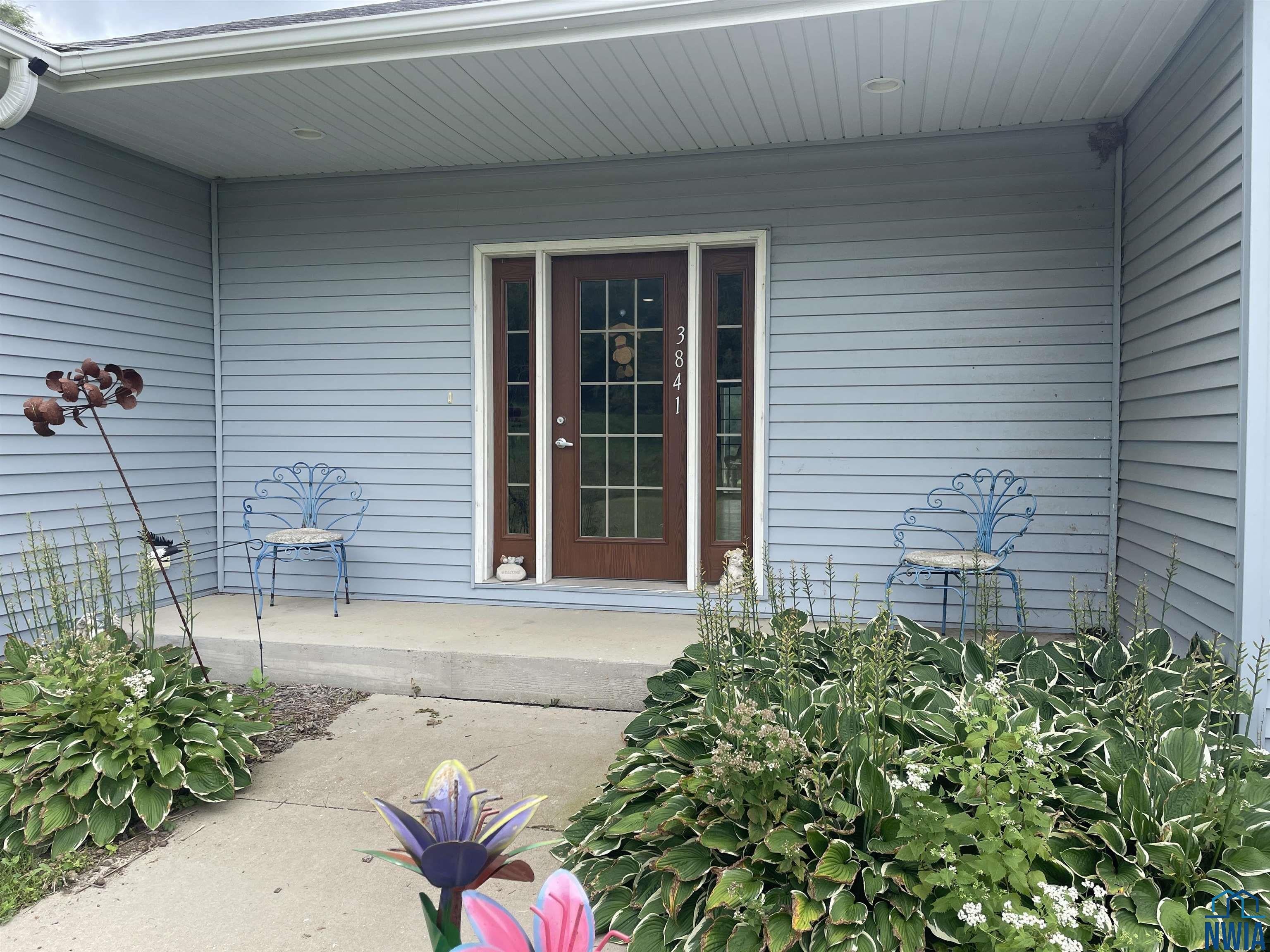 Sioux City, Iowa, 51103, United States, 4 Bedrooms Bedrooms, ,3 BathroomsBathrooms,Residential,For Sale,1975757