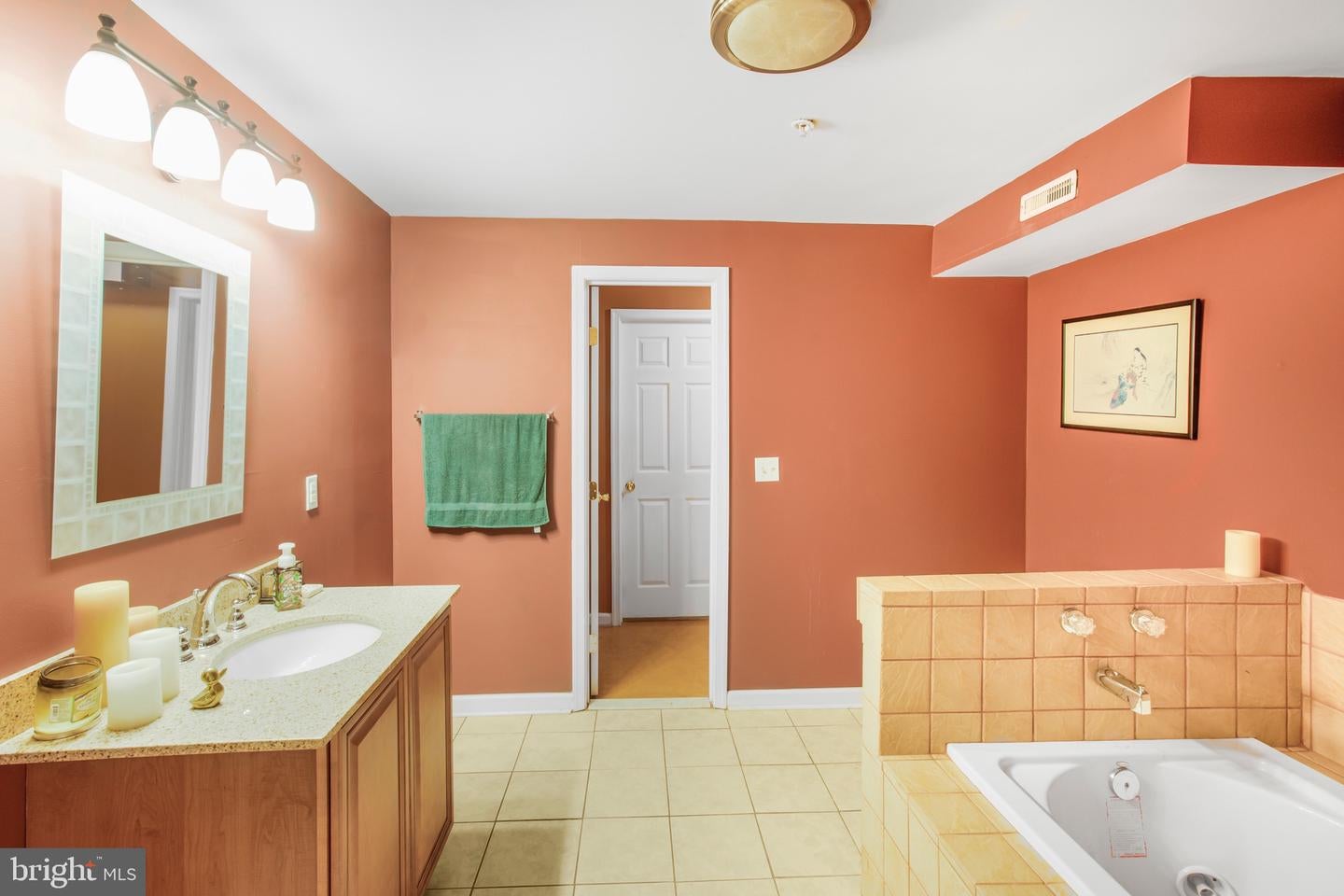 CLINTON, Maryland, 20735, United States, 4 Bedrooms Bedrooms, ,4 BathroomsBathrooms,Residential,For Sale,1982820