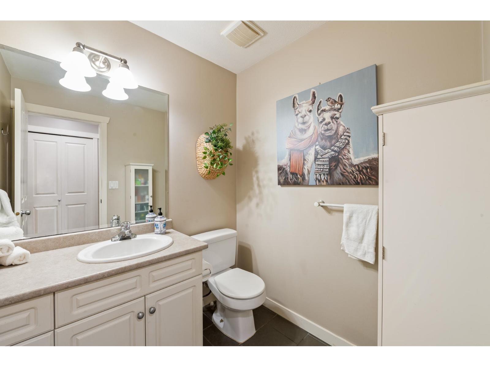 LANGLEY, British Columbia, V3V 6A0, CA, 4 Bedrooms Bedrooms, ,4 BathroomsBathrooms,Residential,For Sale,1950645