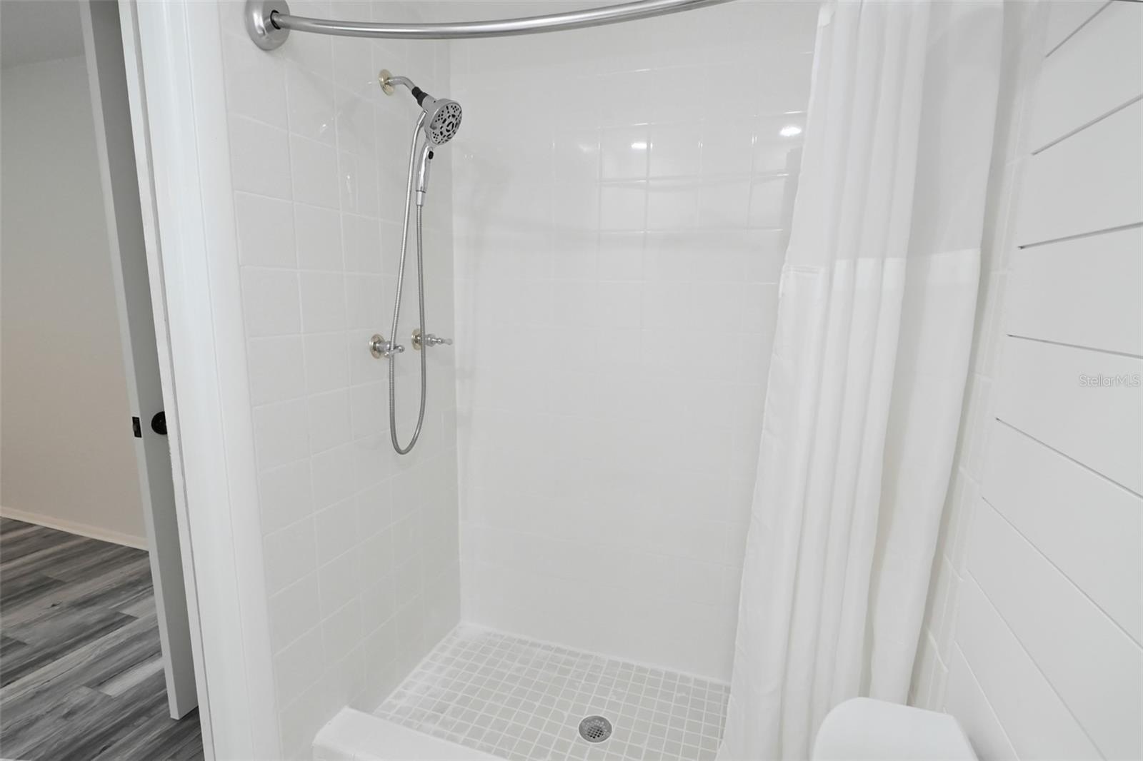 SEMINOLE, Florida, 33778, United States, 4 Bedrooms Bedrooms, ,2 BathroomsBathrooms,Residential,For Sale,2005196