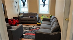 Worcester, Massachusetts, 01604, United States, 7 Bedrooms Bedrooms, ,4 BathroomsBathrooms,Residential,For Sale,1973831